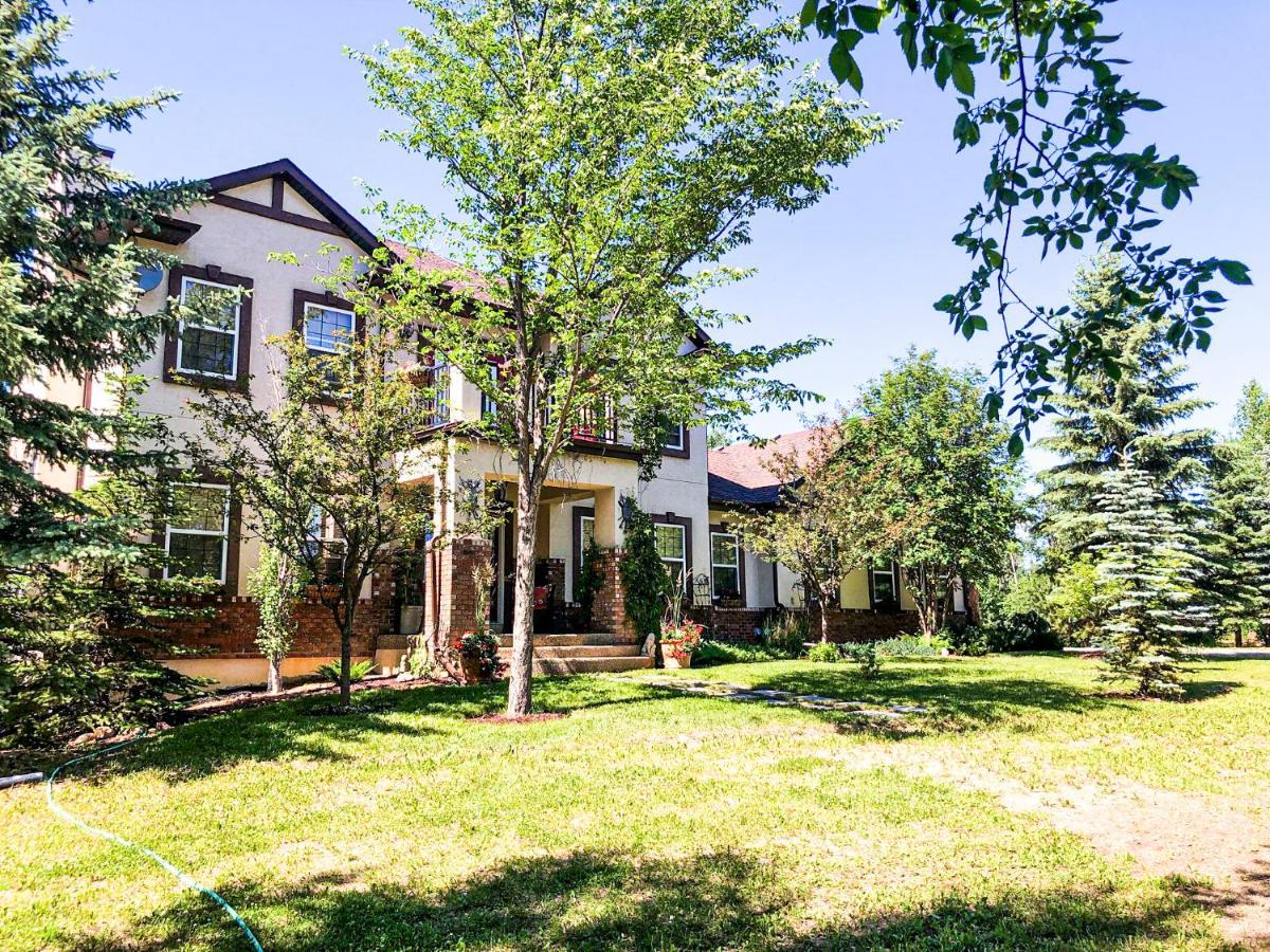 Wolf Creek Bed And Breakfast Ponoka Exterior photo