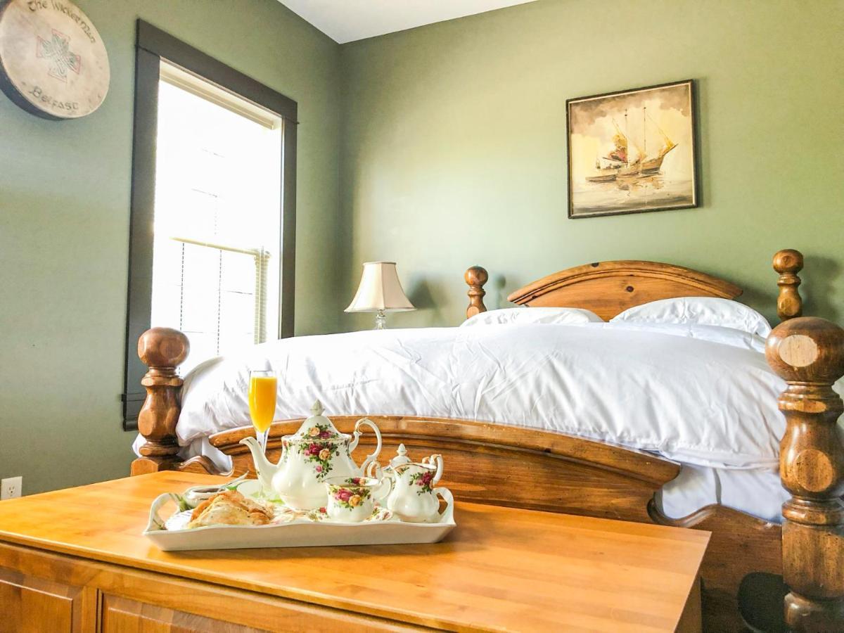 Wolf Creek Bed And Breakfast Ponoka Exterior photo