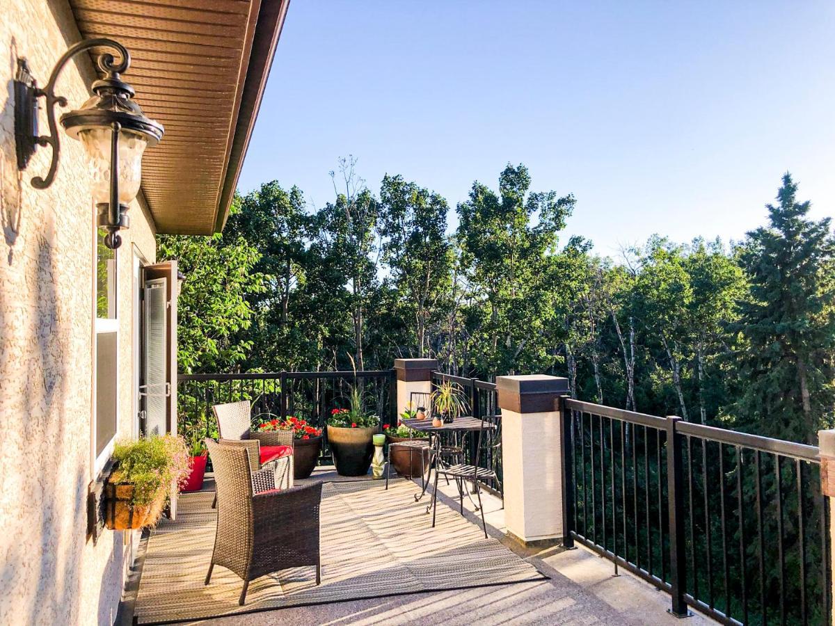 Wolf Creek Bed And Breakfast Ponoka Exterior photo
